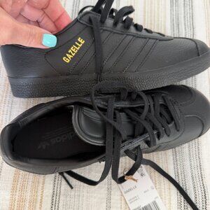 NWB (Open Box) Adidas Men's US Size 5 Gazelle Black & Gold Sneakers Shoes